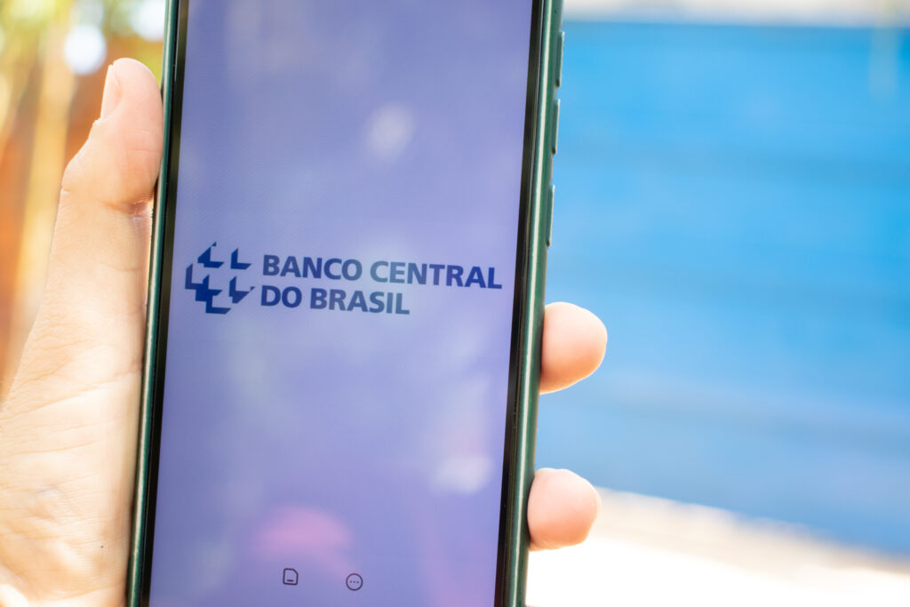 Banco Central divulga NOVAS regras do extrato bancário; veja o que muda