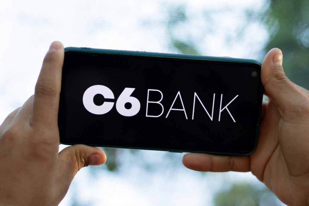 C6 Bank libera BÔNUS de R$ 100 para clientes que usam cartão de crédito