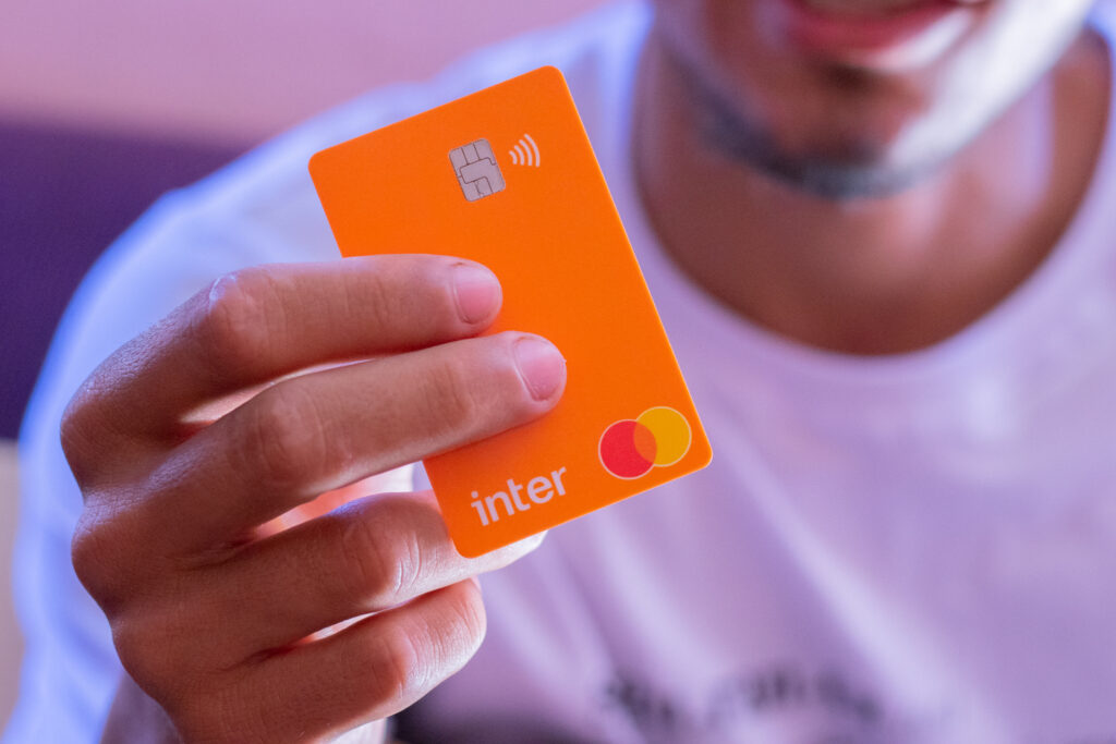 Inter oferece CASHBACK até mesmo para quem não tem cartão de crédito; veja como pedir