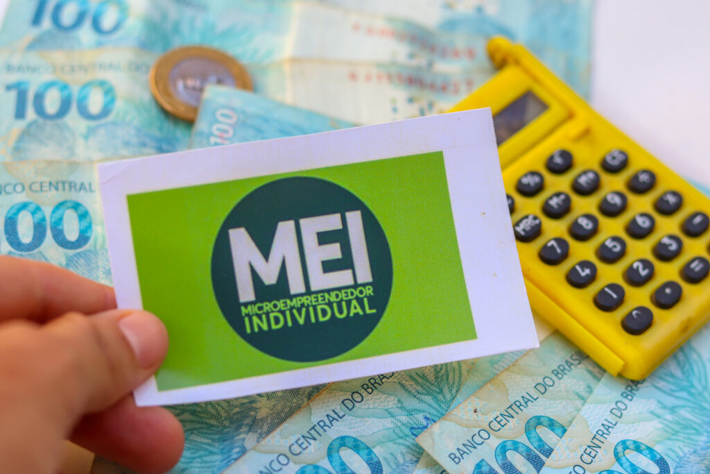 MEI pode pedir R$ 21 MIL hoje (15); descubra como sacar