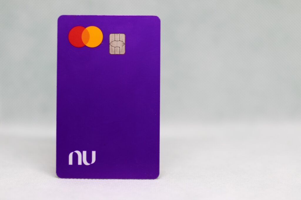 Nubank aumenta limite de cartão de crédito AUTOMATICAMENTE para clientes que se enquadram neste perfil; veja como