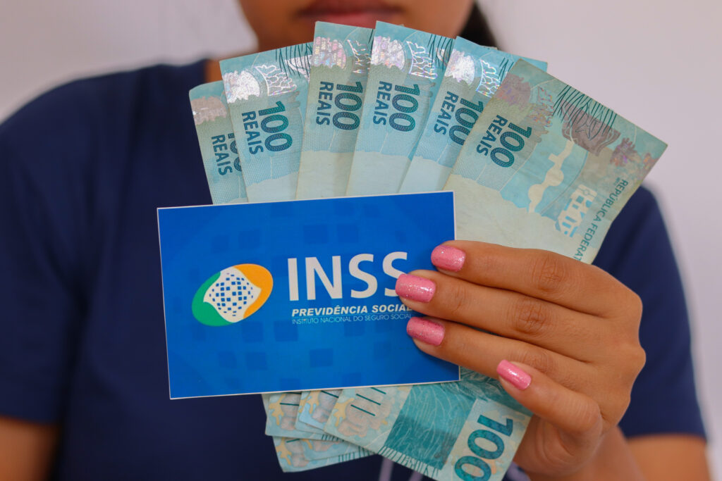 Quer receber dois salários do INSS? Veja quais são as regras para garanti-los!