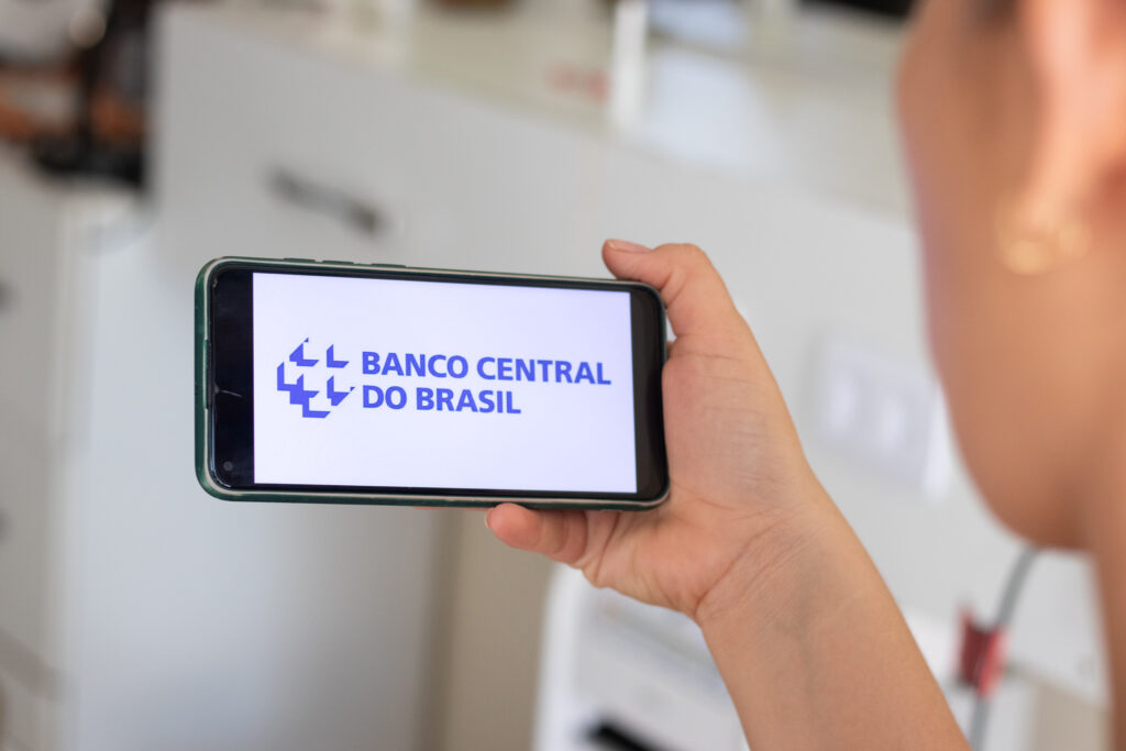 Regras do Pix podem MUDAR o jeito que usamos cartão de crédito; entenda a proposta do Banco Central