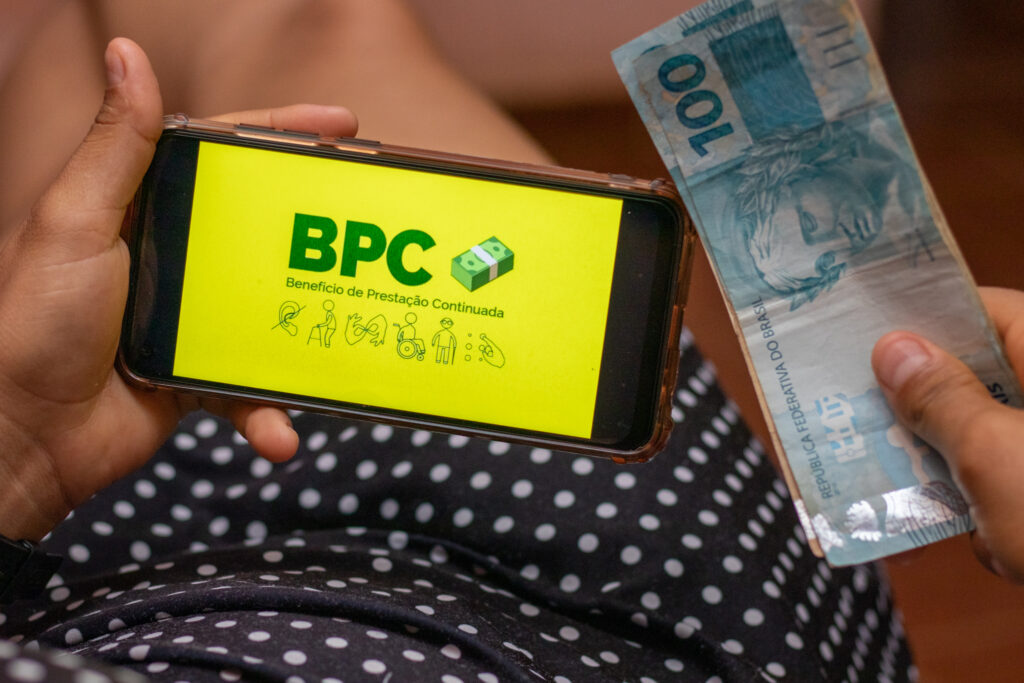 Beneficiários do BPC.