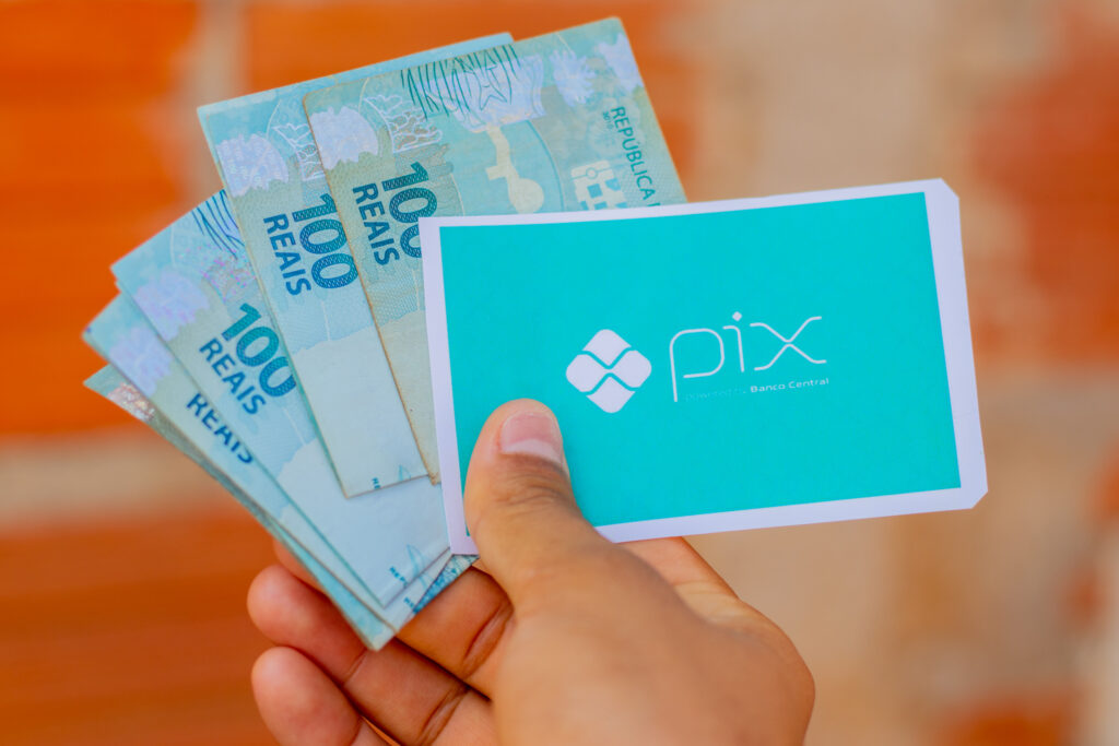 Pix por aproximação se torna nova aposta do Banco Central contra o GOLPES online