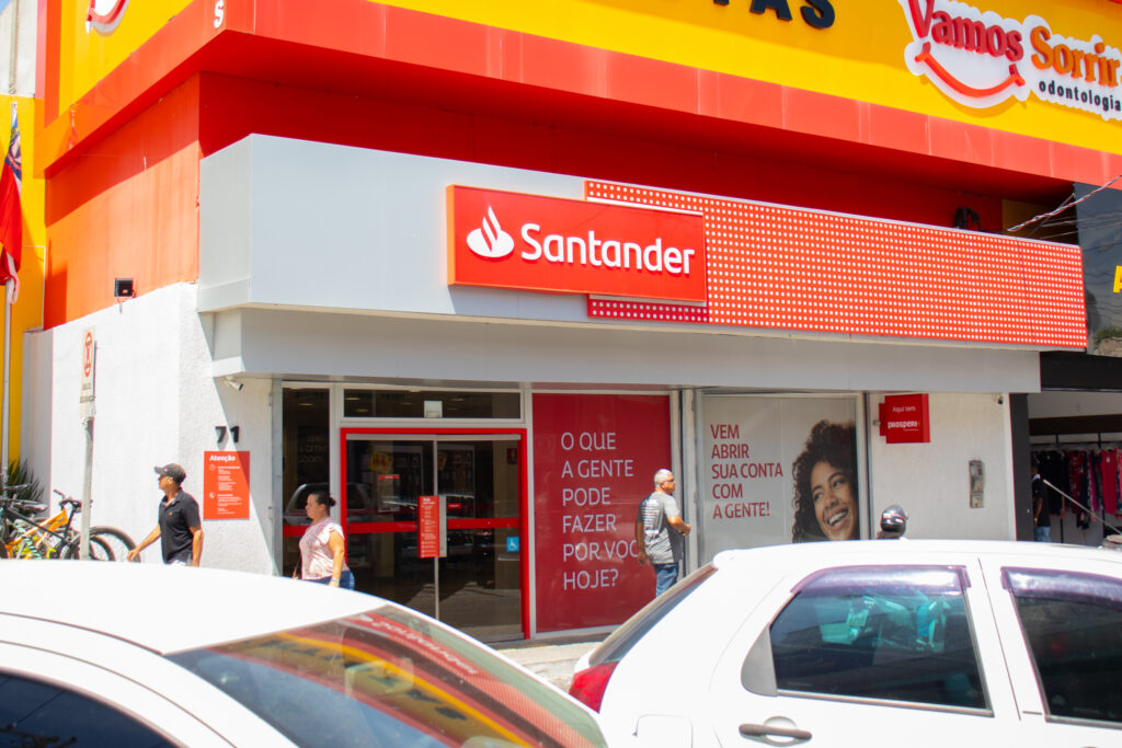 Santander divulga NOVAS regras para o cartão de crédito sem anuidade