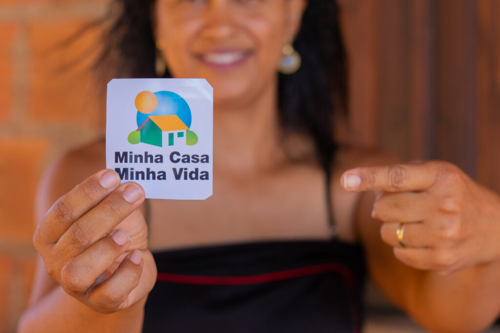 Caixa RESTRINGE Minha Casa Minha Vida para estes brasileiros