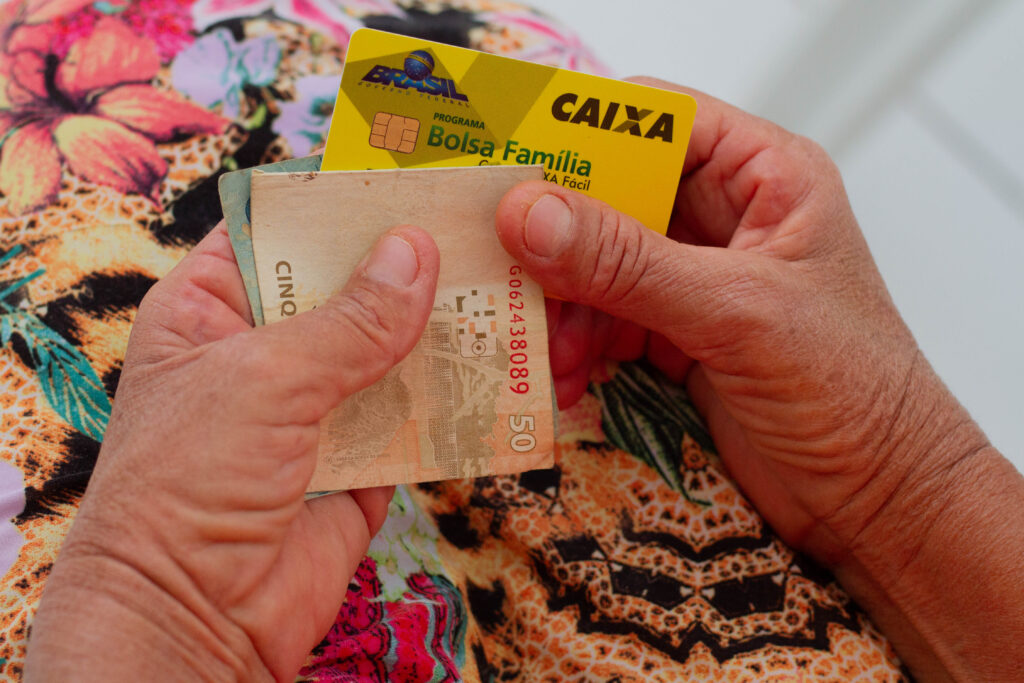 Se você pretende começar seu negócio, saiba como o empréstimo do Bolsa Família vai funcionar!