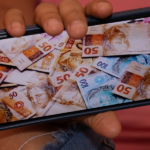 Quer investir em Bitcoin, mas tem pouco dinheiro Descubra como começar