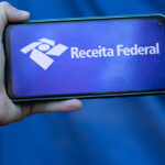 Receita paga ÚLTIMO lote da restituição do Imposto de Renda em algumas semanas