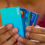 Cartão de crédito com R$ 5 mil de limite.