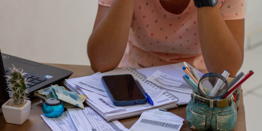 Como controlar seus gastos e nunca mais ter problemas com o cartão de crédito