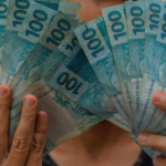 Governo estende prazo para pedir o auxílio de R$ 5.100 - saiba mais