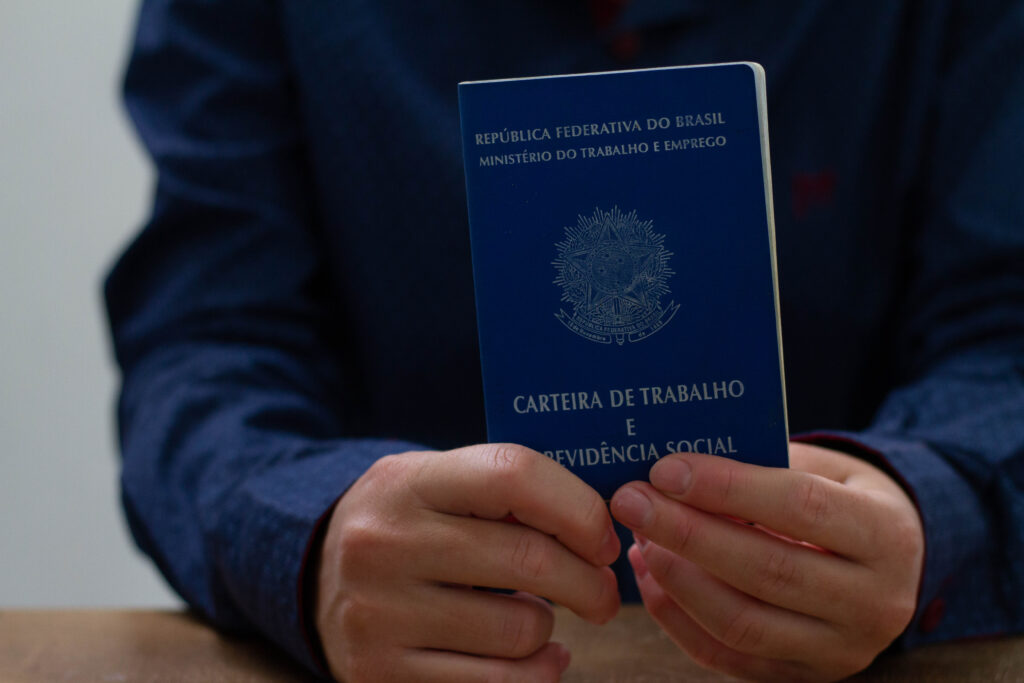 Alguns cursos superiores não são tão bons para arrumar emprego. Confira.
