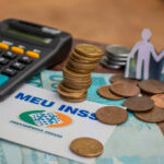 Se você recebe benefícios do INSS, entenda as dificuldades do instituto.