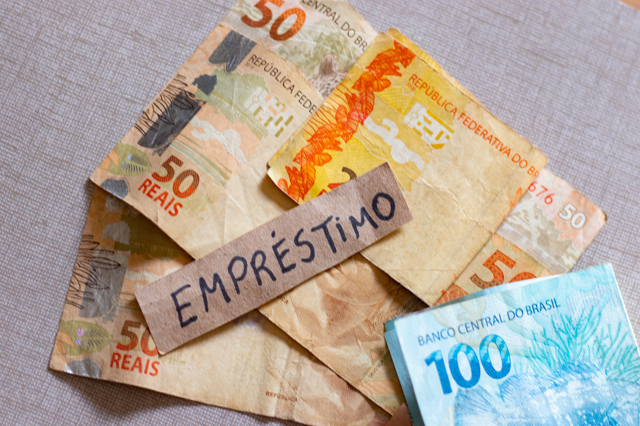 Se você pensa em contratar o consignado CLT, entenda como funciona.
