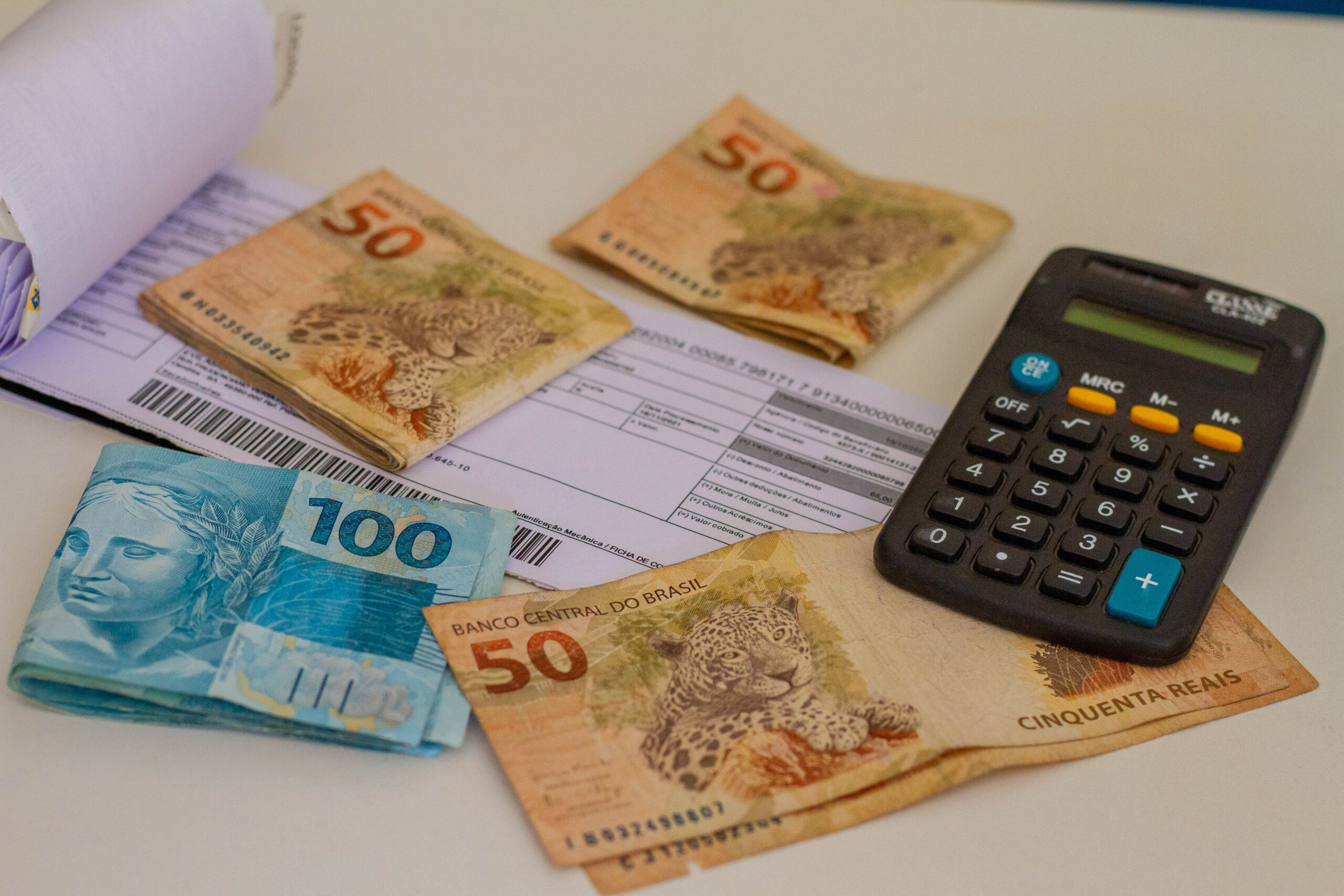 Se você faz parte das famílias em inadimplência, veja como sair dessa situação.